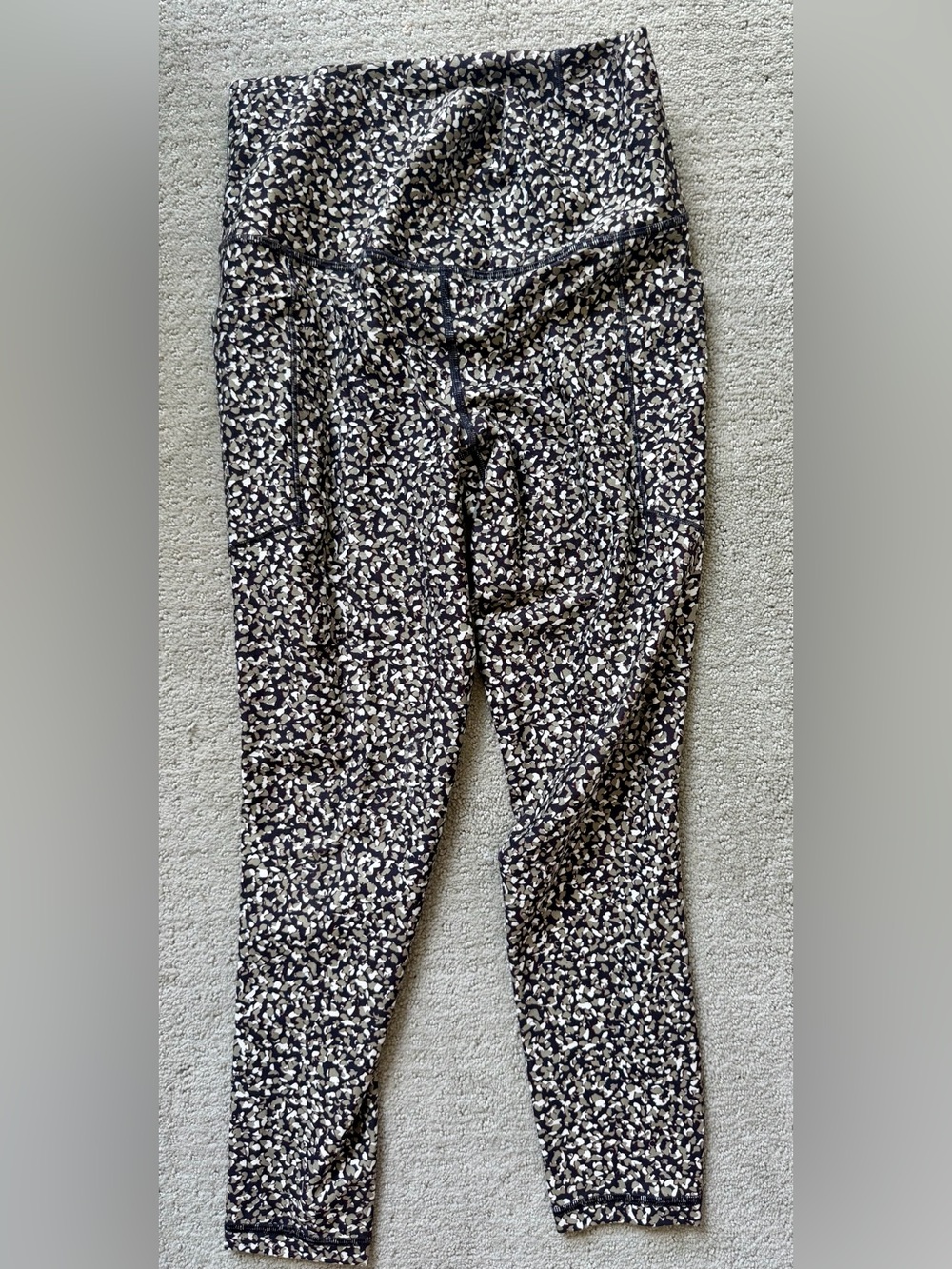 Athleta Black and White Printed Men's Joggers